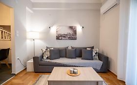 Athens Center 2 Bedrooms 4 Pers Apartment.